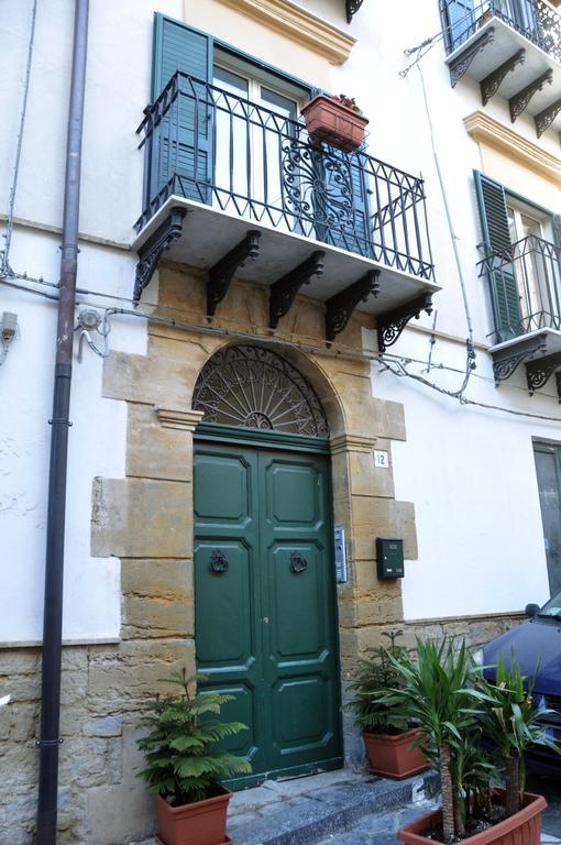 B&B Largo Barile กัลตานิสเซตตา ภายนอก รูปภาพ